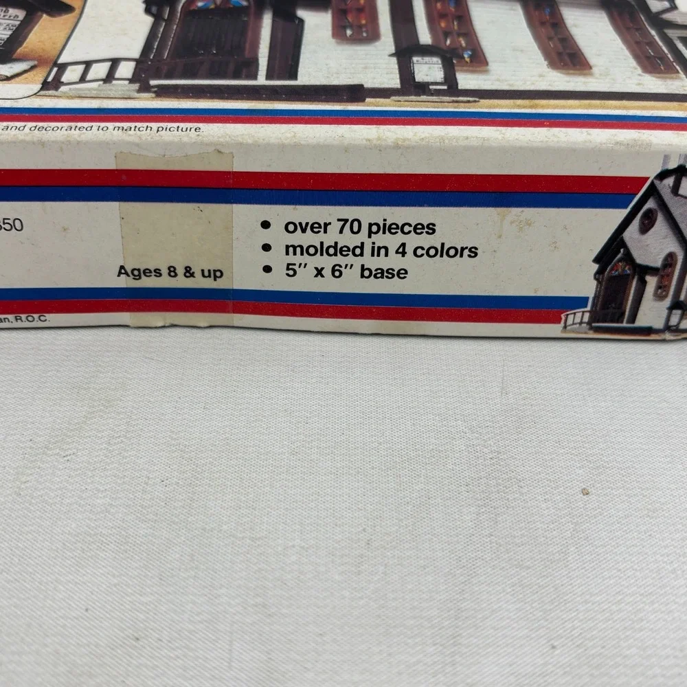 Life Like Good Shepherd Church Ho Scale‎ Kit Plastic Model Building 1350